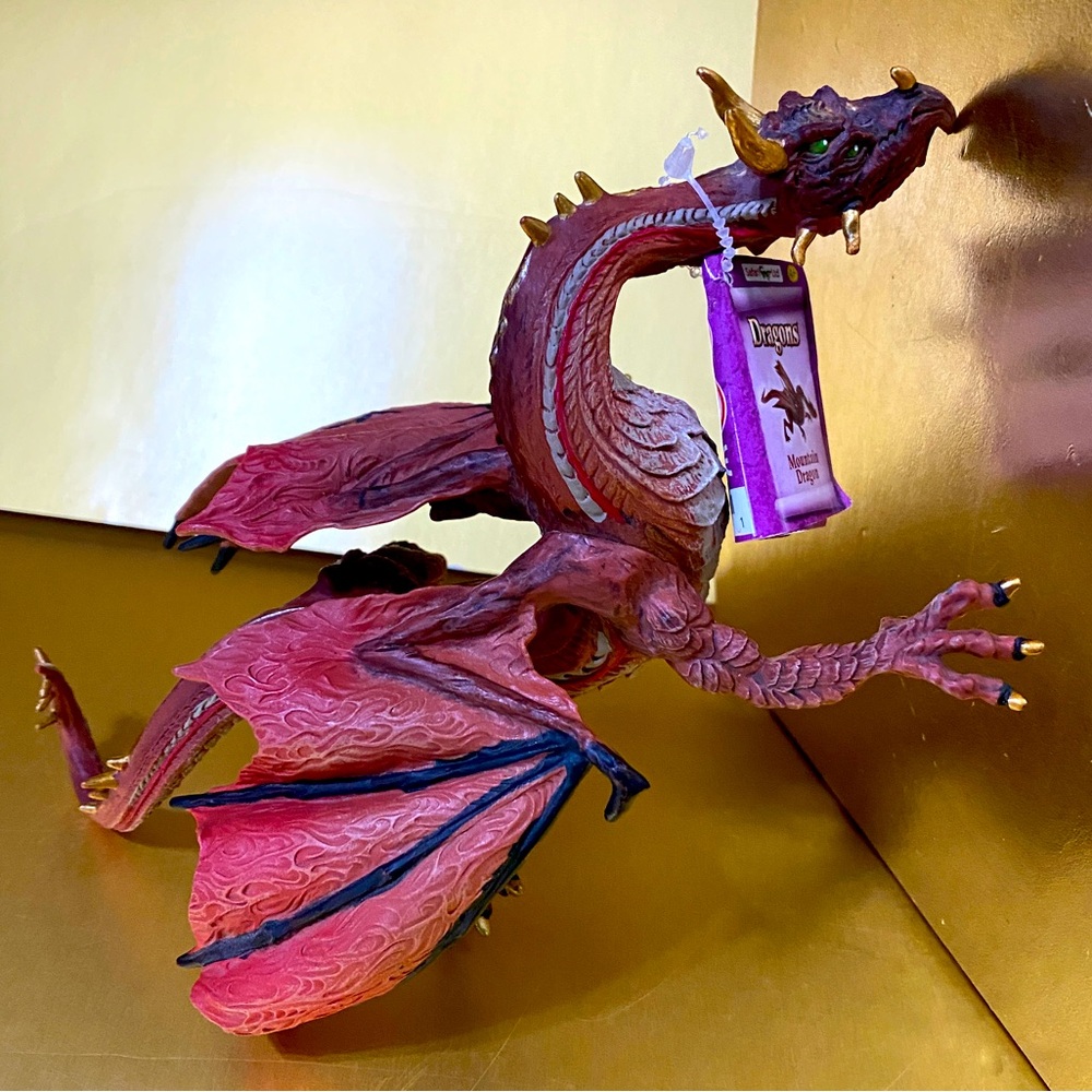 SAFARI NWT MOUNTAIN DRAGON VTG 2008 MYTHICAL CREATURE FANTASY ANIMAL PVC TOY 8”